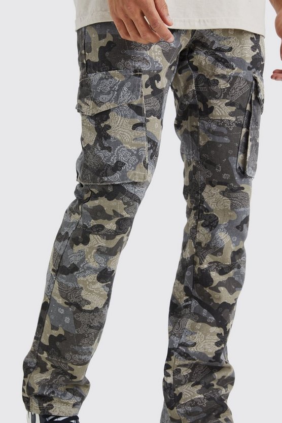 Slim-Fit Camouflage Schlaghose