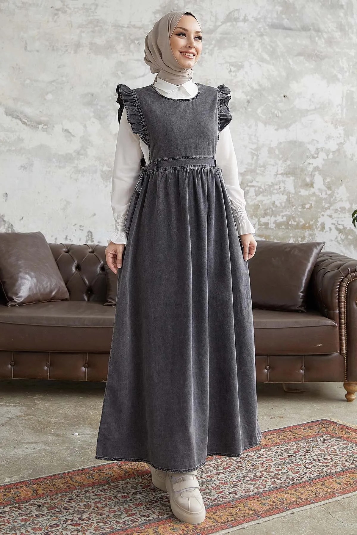 InStyle  Jeans-Giletkleid mit Rüschenschultern – Grau