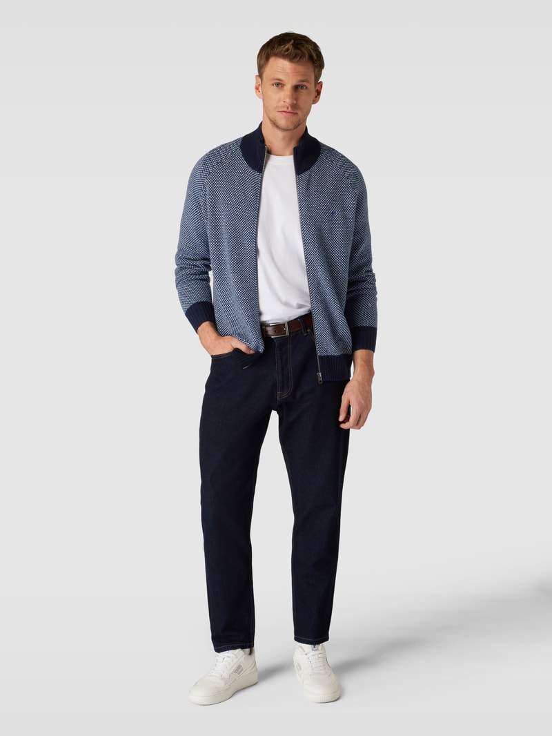Strickjacke mit Stehkragen in marineblau
