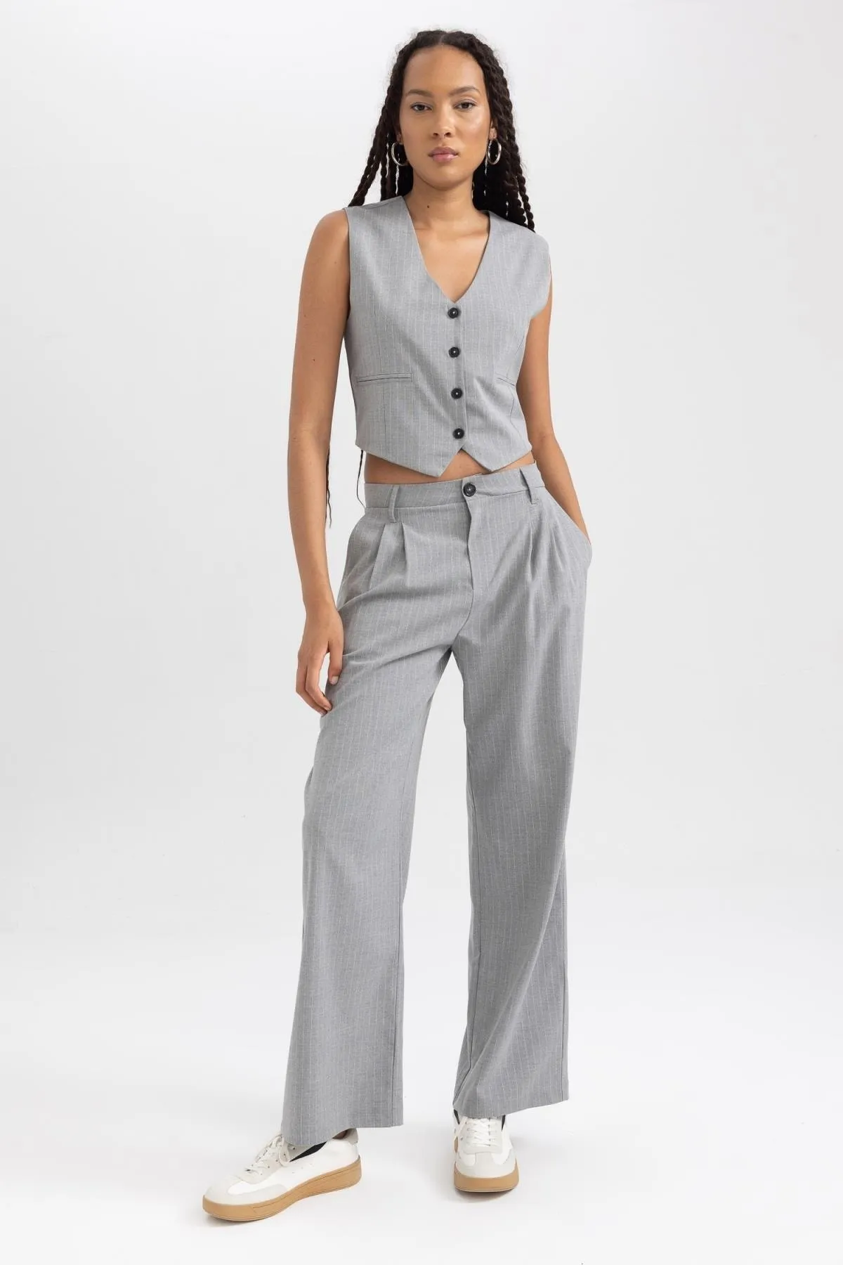 DeFacto  Hose mit weitem Bein, zwei Taschen, hoher Taille und Kragen in Standardlänge B0893ax23au