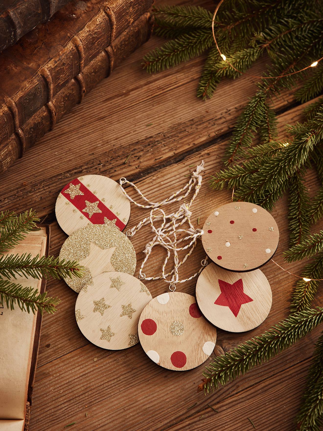 Lot de 6 boules de Noël plates en bois naturel
