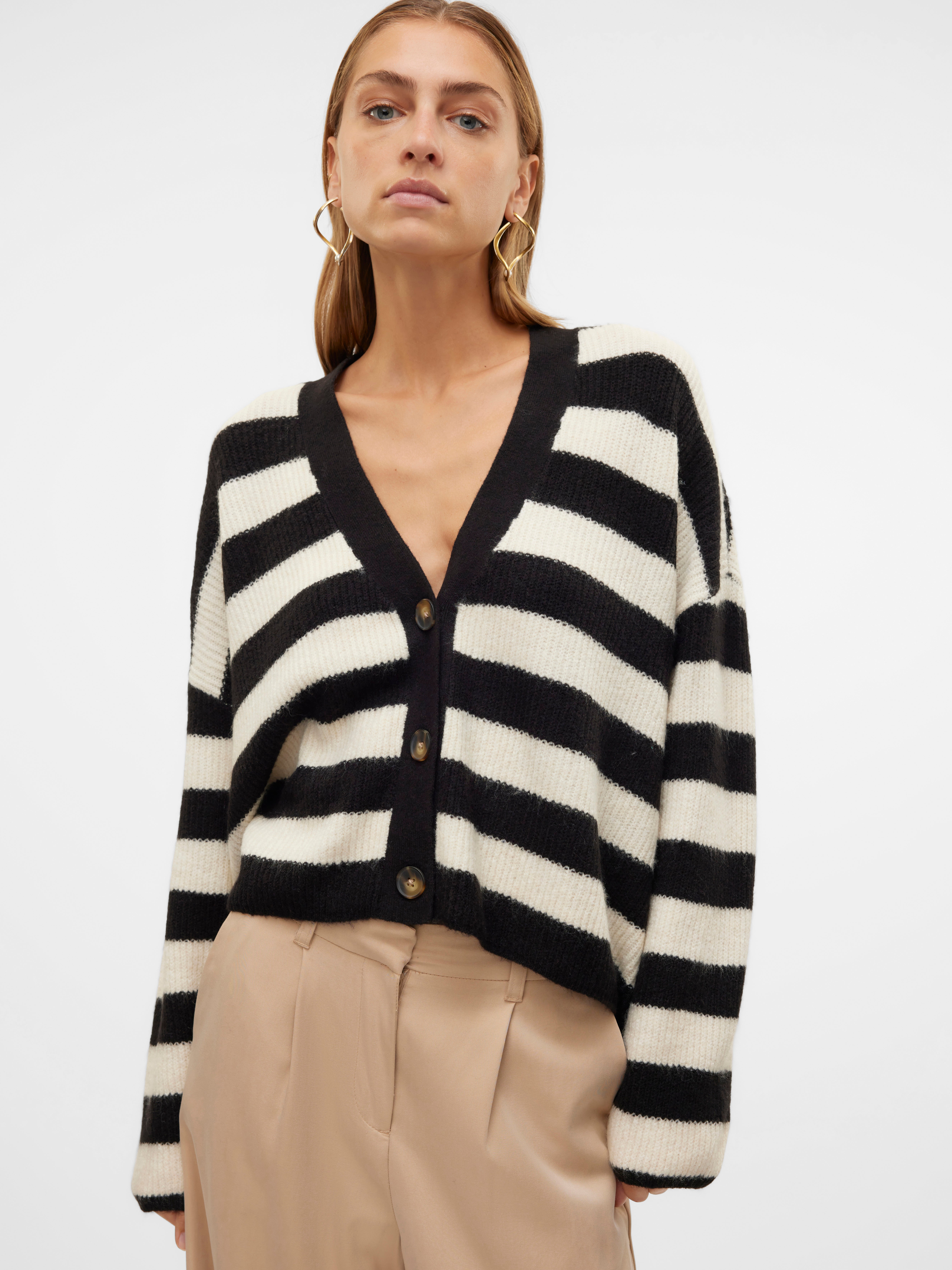 VMNATAHLIE Strickjacke