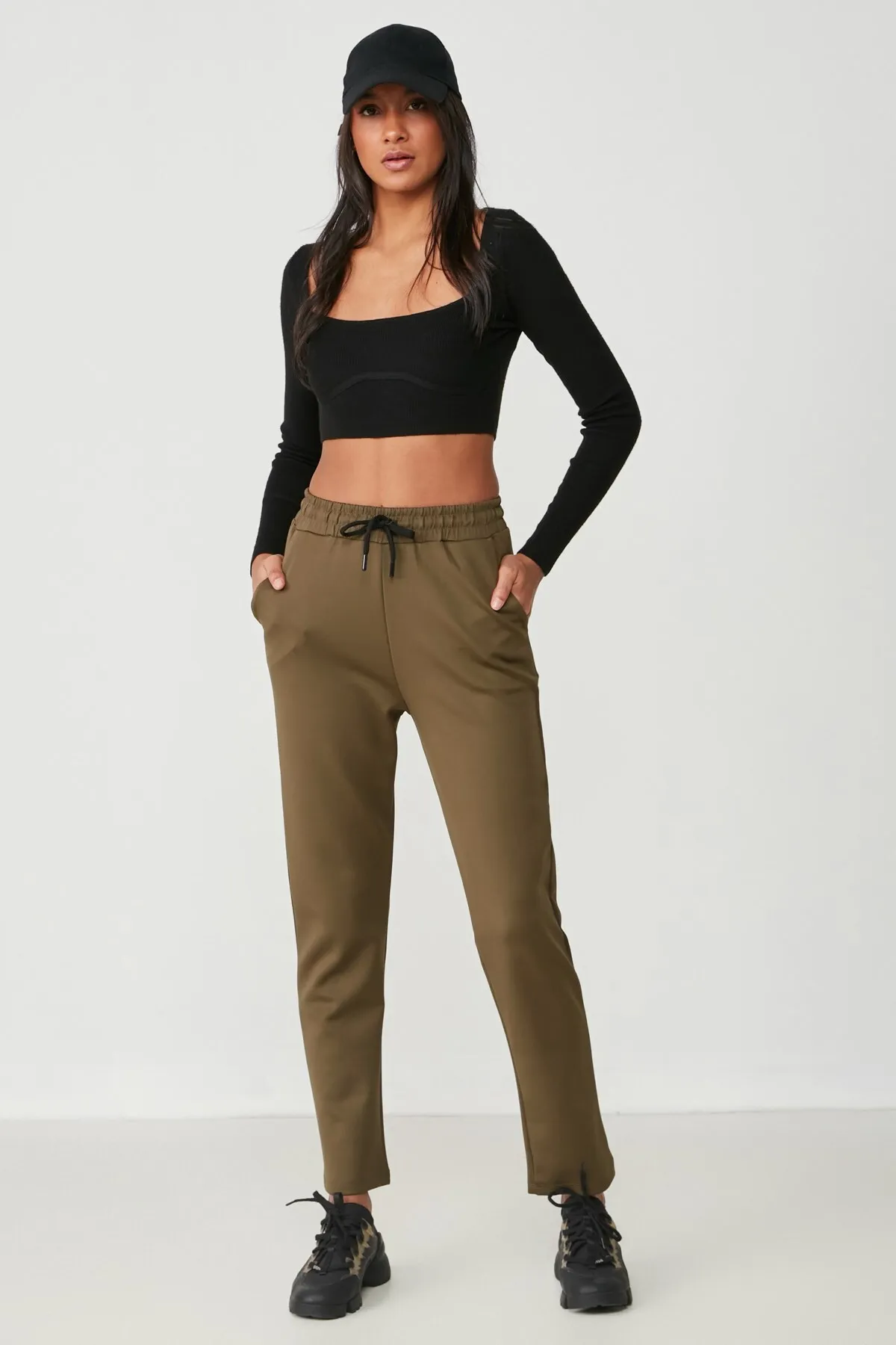 C&City  Jogginghose mit geradem Bein 801 Khaki