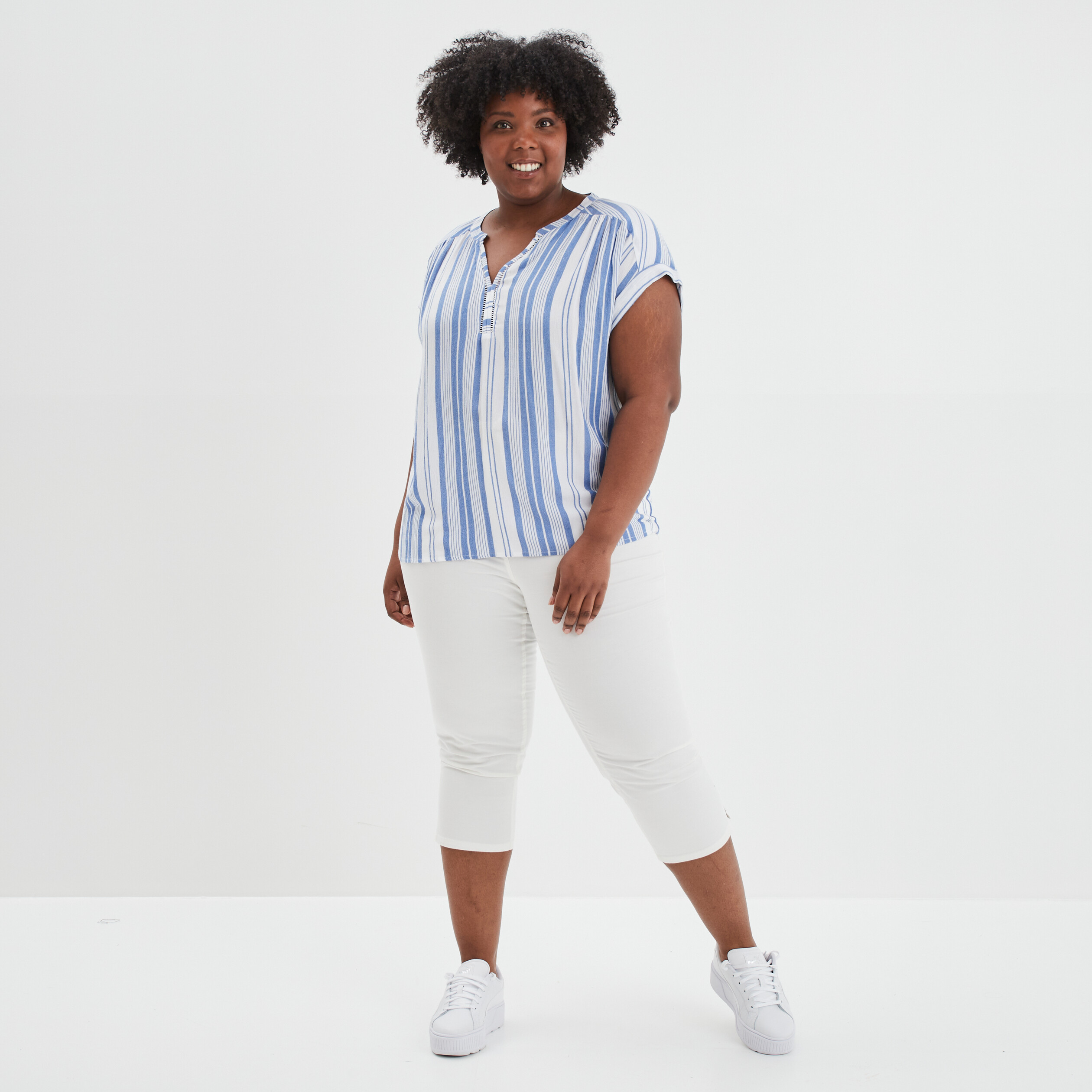Blouse col en V manches courtes bleu canard femme grande taille | La Halle