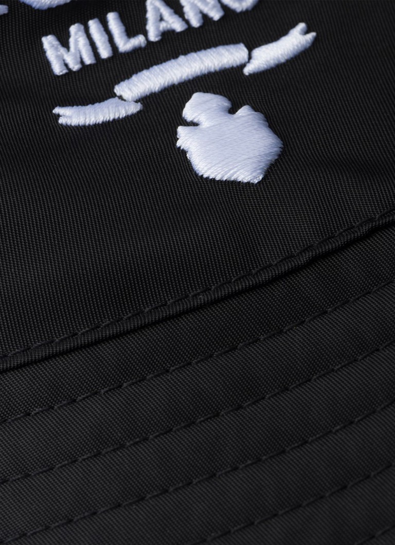 Prada  Re-Nylon bucket hoed met logo
