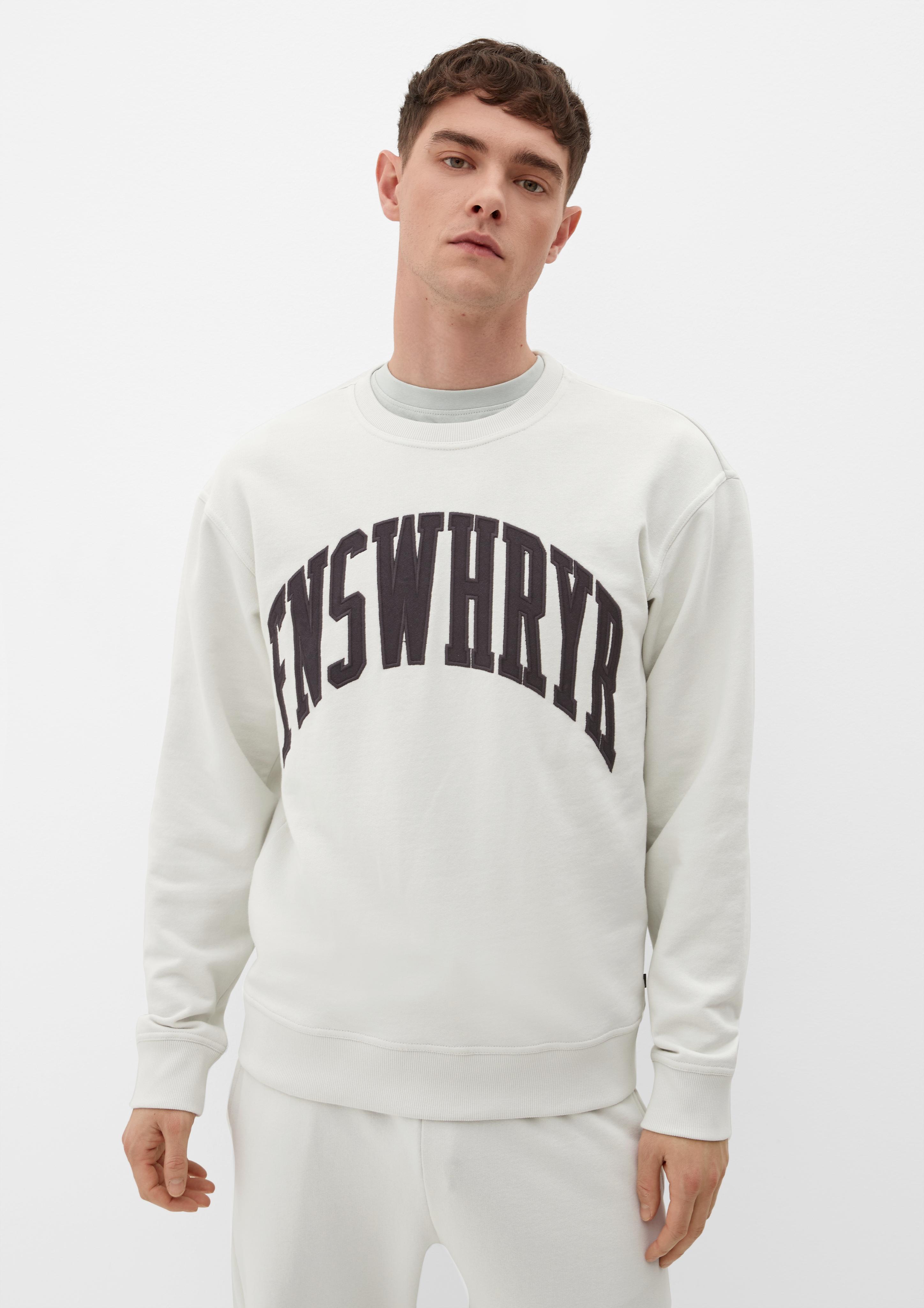 QS x JAMULE Sweater mit aufgesticktem Schriftzug  2127221-90L0