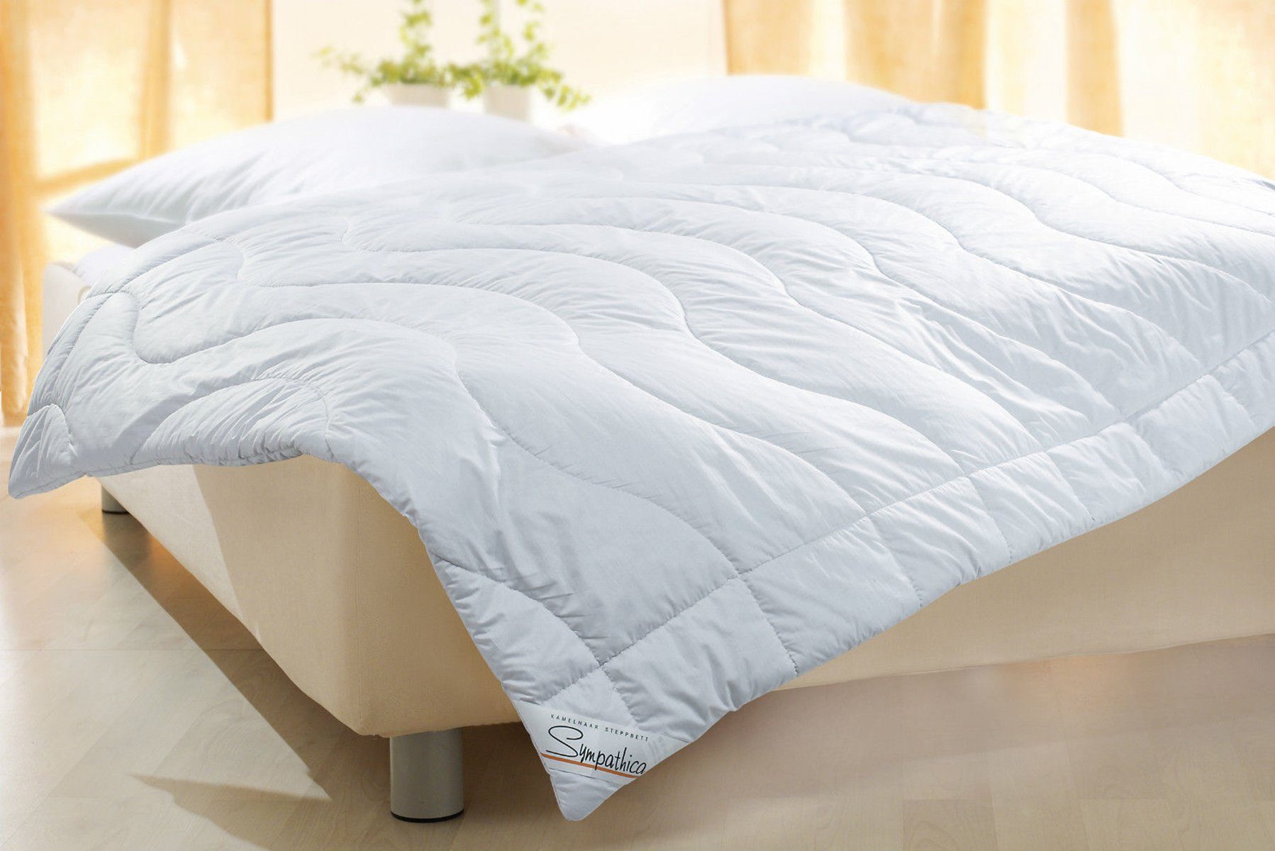 Naturhaarbettdecke, 100% Kamelhaar Bettdecke Kamelhaardecke Duo Steppbett 135x200, Sympathica, Füllung: 100% Kamelhaar, Bezug: 100% Baumwolle, veredelt mit Aloe Vera, Angenehm weich und anschmiegsam