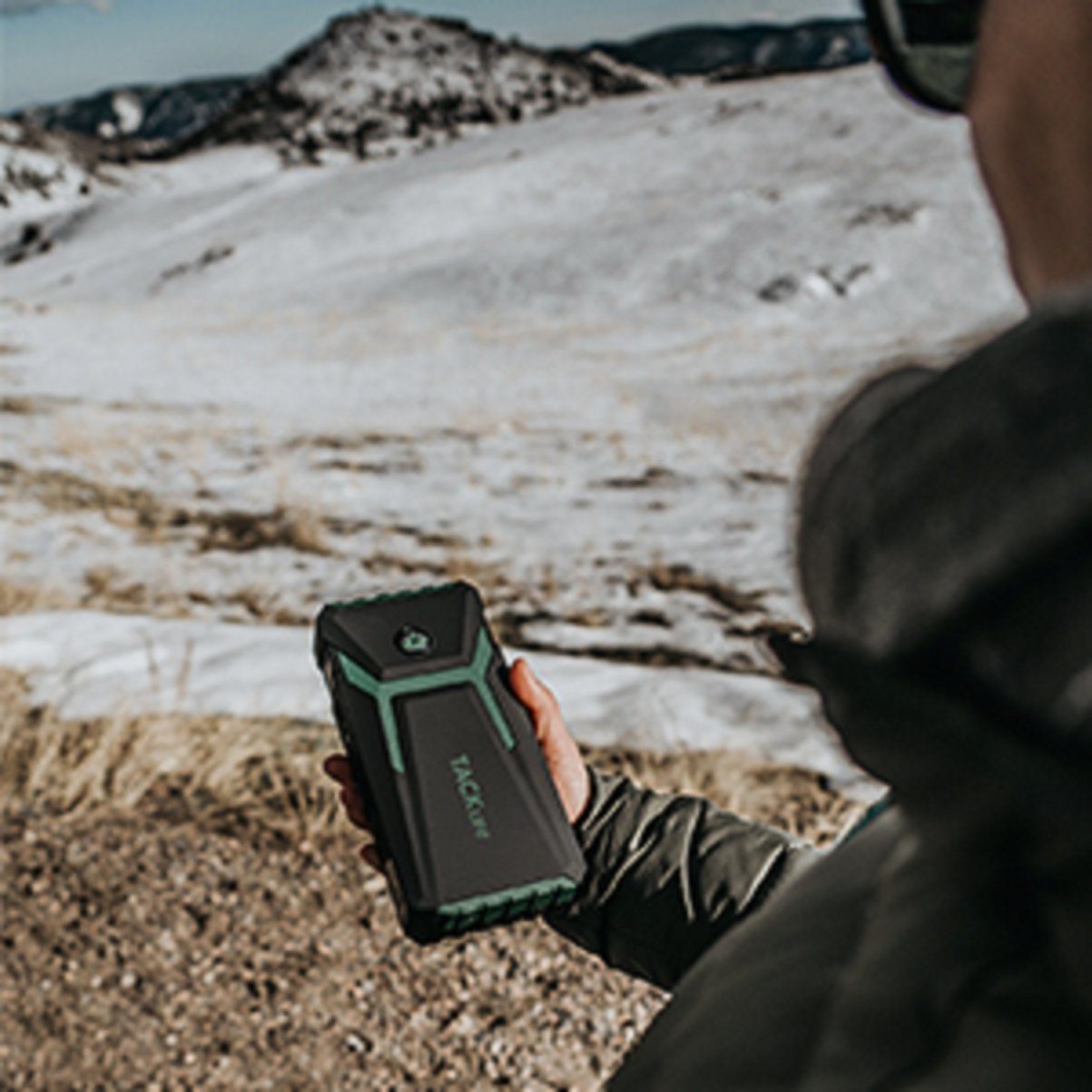 TACKLIFE Starthilfegerät, Auto Batterieladegeräte 18000mAh/800A 2 USB Ladebuchsen
