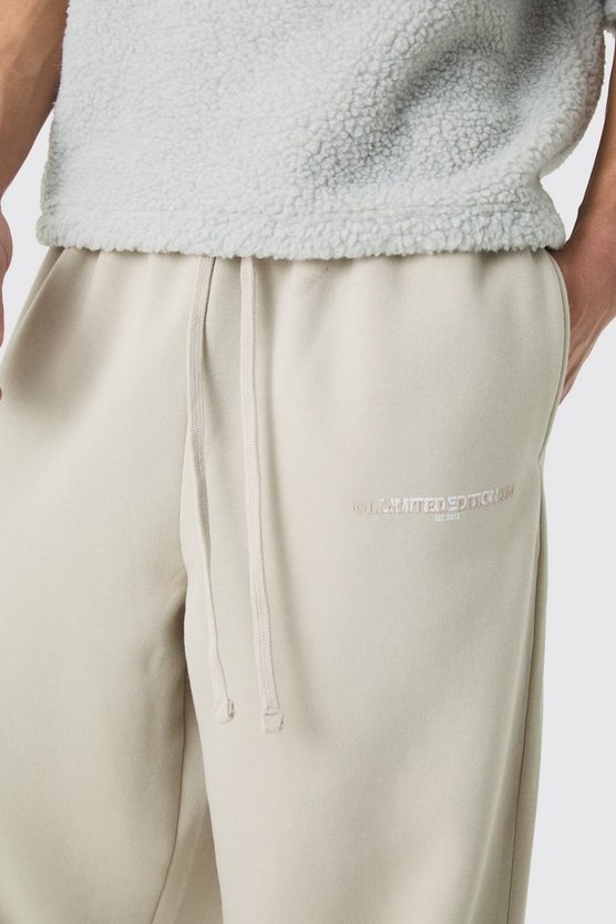 Limited Jogginghose mit extrem weitem Bein