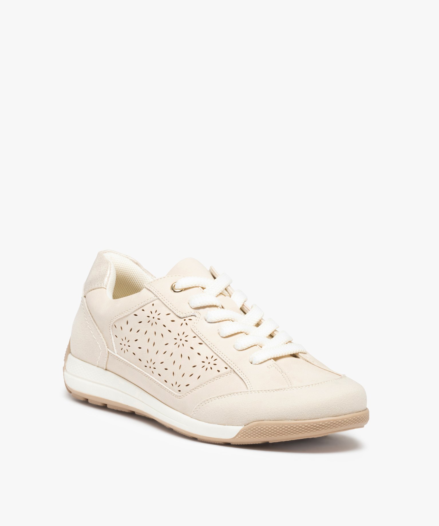 Baskets femme unies avec perforations en forme de fleurs beige | GEMO