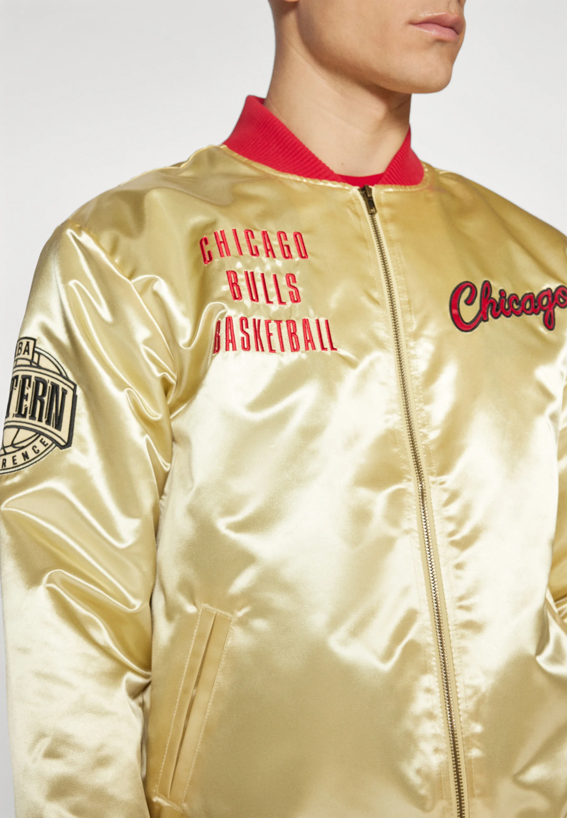 Mitchell & Ness NBA CHICAGO BULLS TEAM CHAQUETA LIGERA - Chaqueta bomber