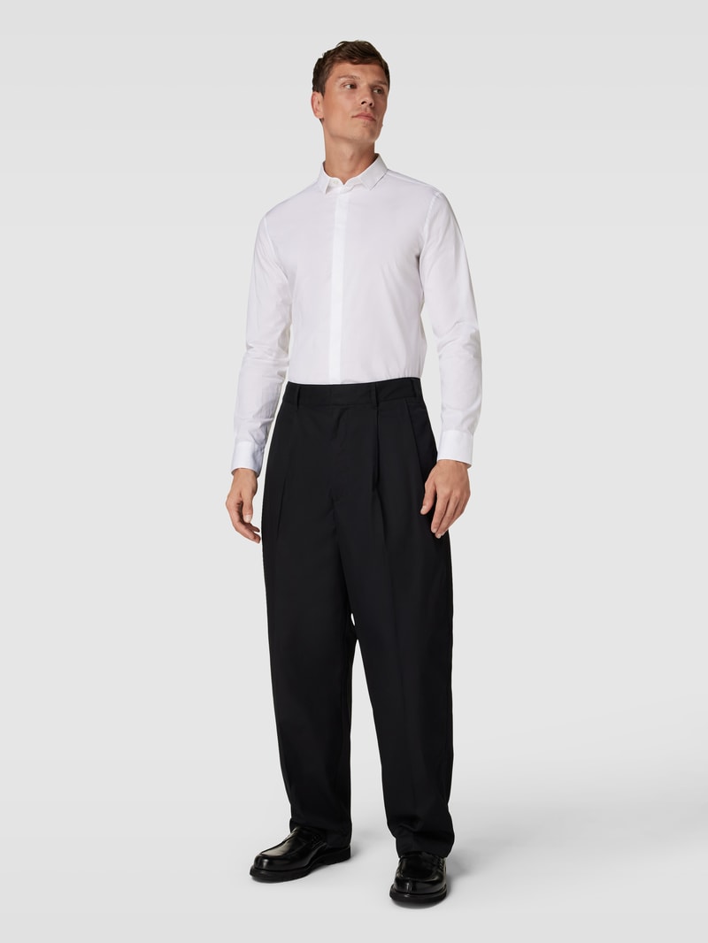 Slim Fit Business-Hemd mit verdeckter Knopfleiste in weiß