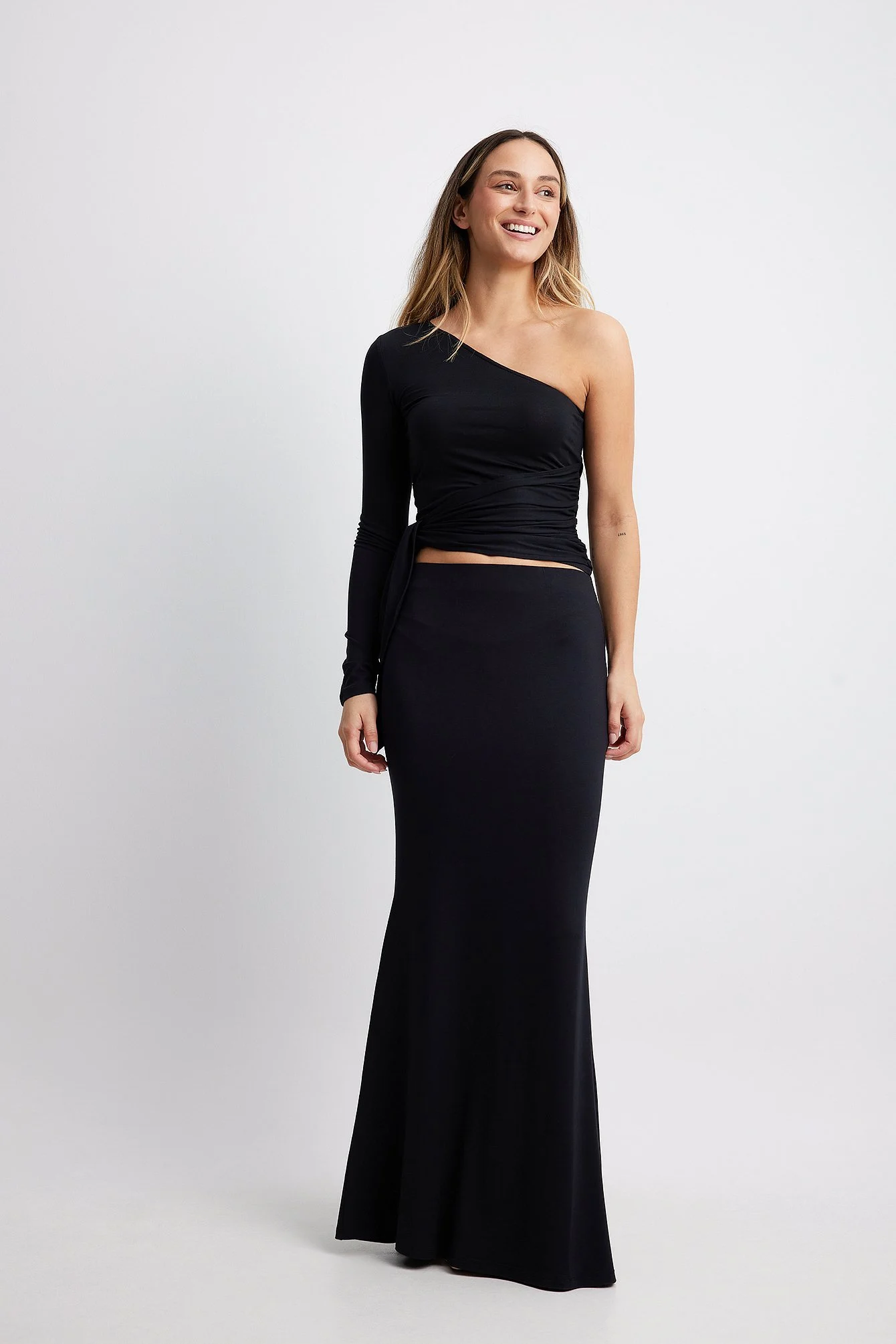 Soft Line Tie Top