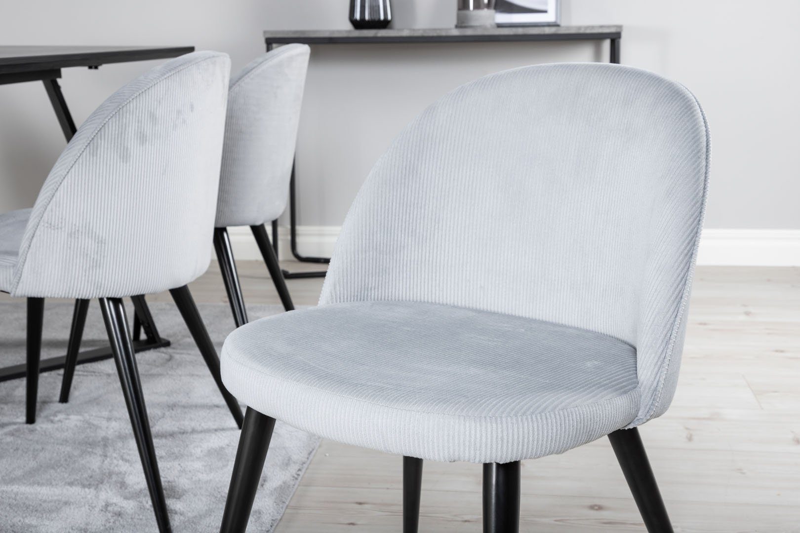 ebuy24 Essgruppe MarinaBLBL Essgruppe Esstisch schwarz und 6 Velvet, (7-tlg)
