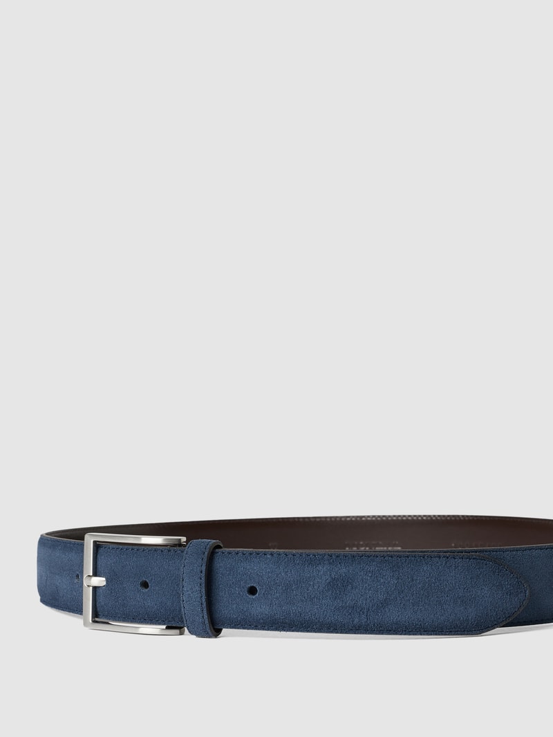 Gürtel aus Veloursleder in marineblau