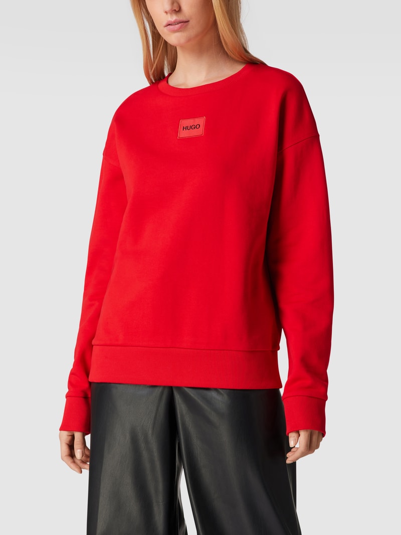 Sweatshirt mit Label-Patch in rot