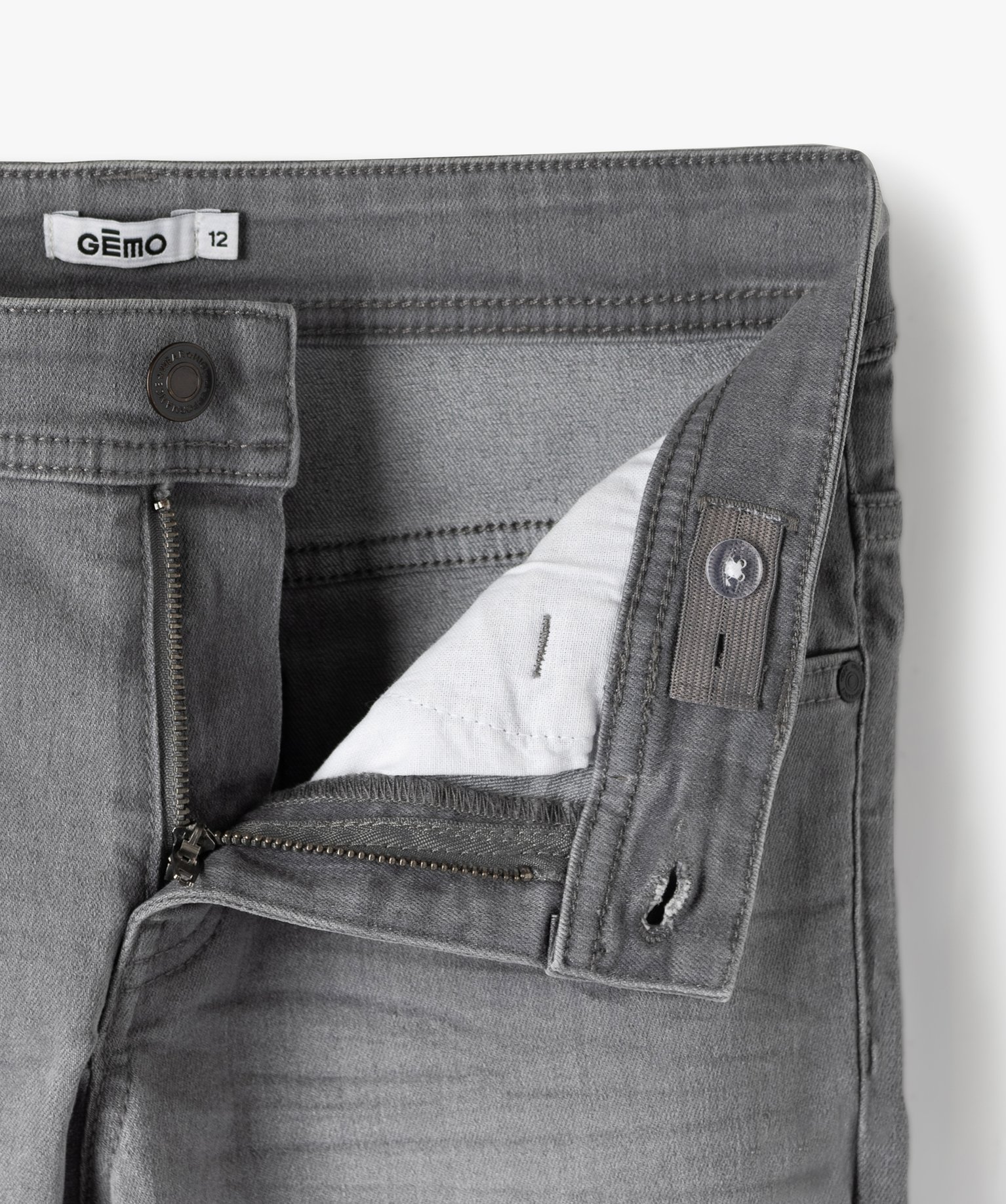 Jean Garçon coupe slim avec plis sur les hanches grey | GEMO