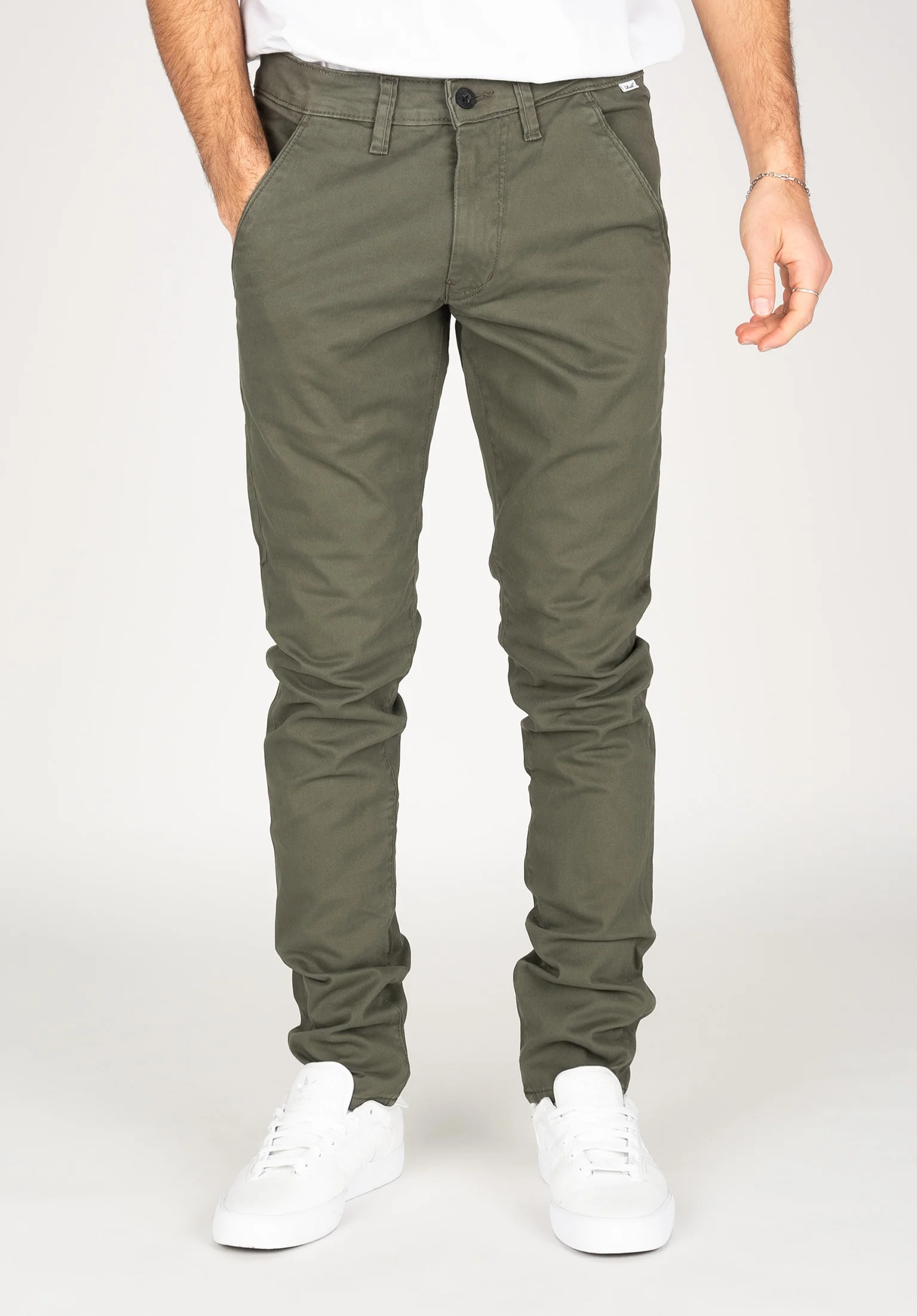 Flex Tapered Chino