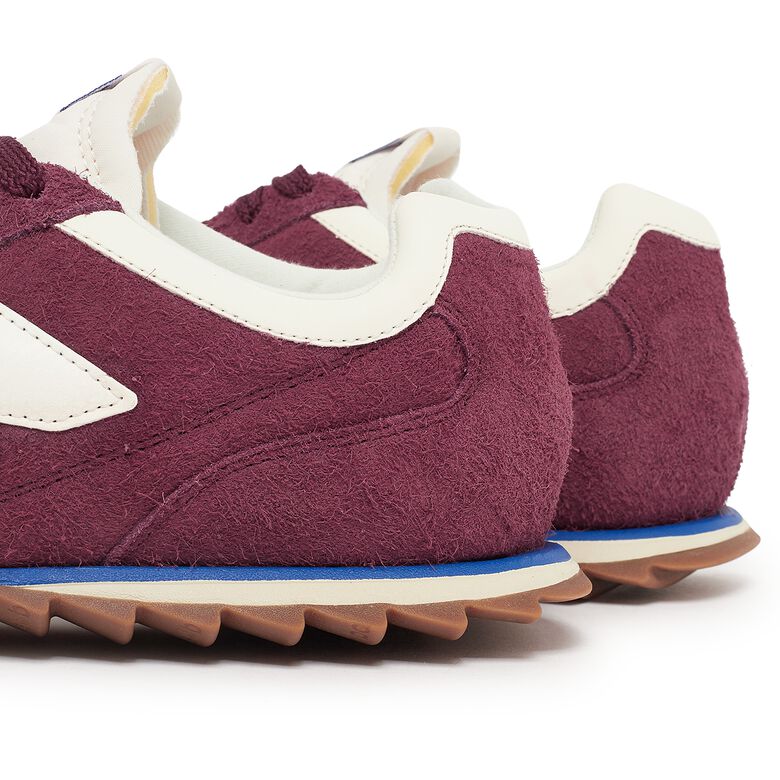 New Balance URC30RD nb burgundy