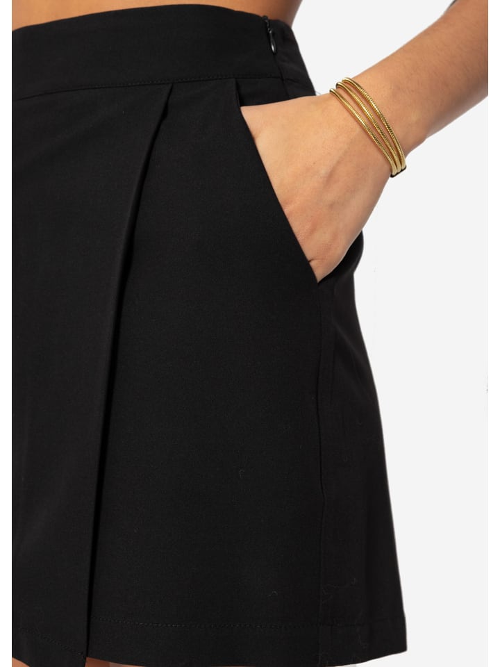 SASSYCLASSY Hosenrock in Schwarz günstig kaufen