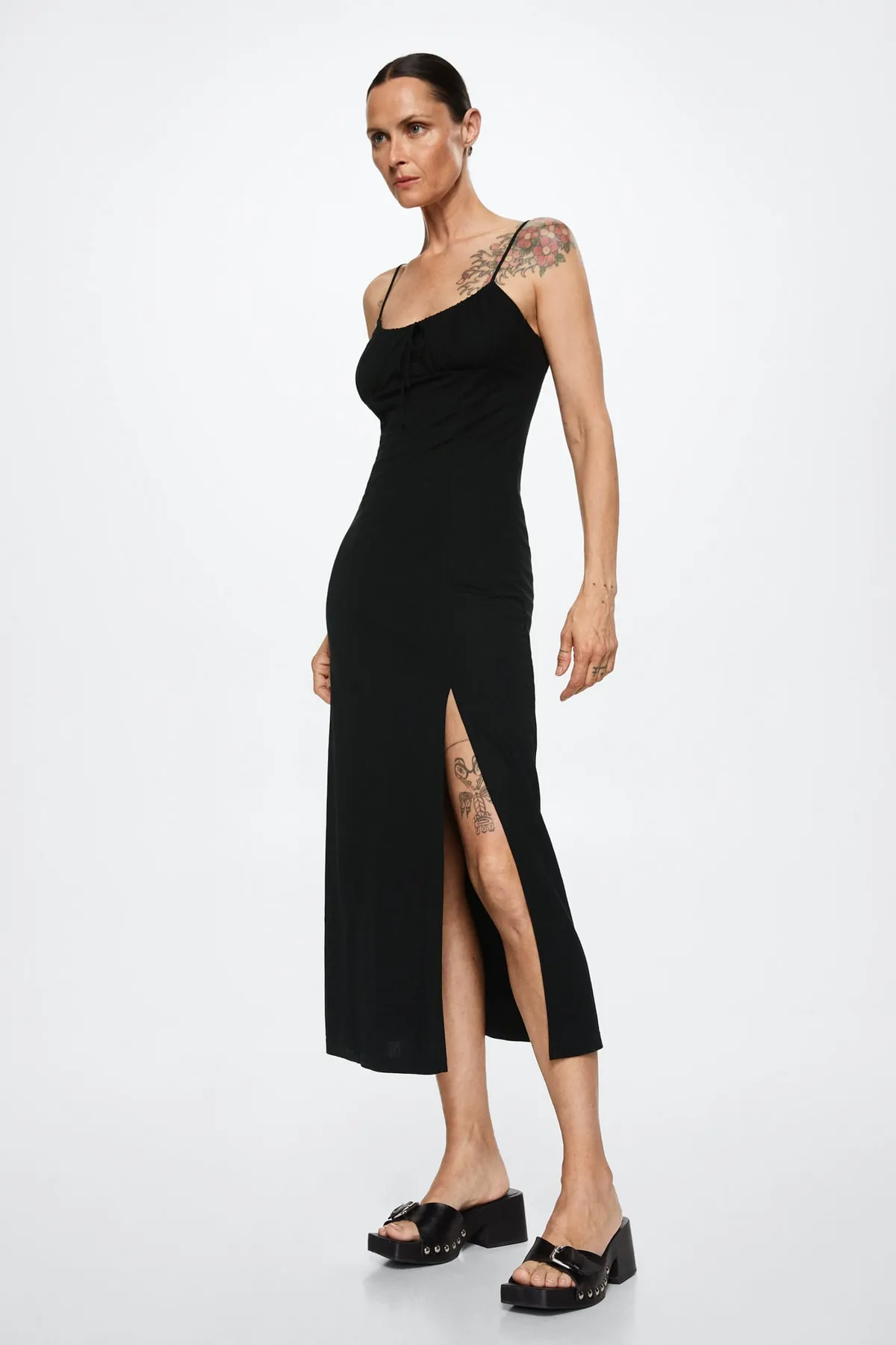 MANGO  Schwarzes Damenkleid 37030456