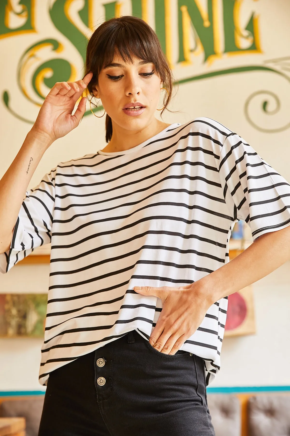 Olalook  Weiß gestreiftes Freizeit-T-Shirt für Damen TSH-19000283