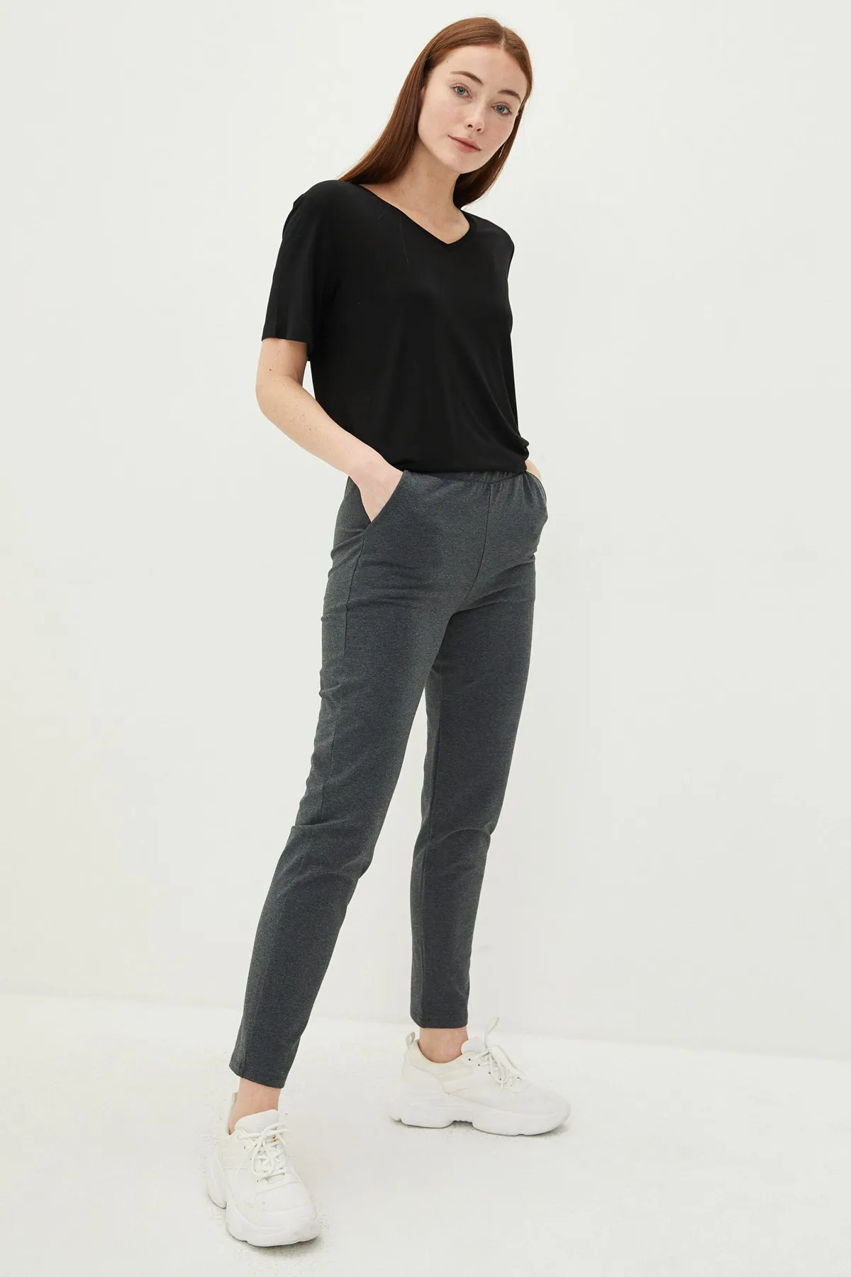 LC Waikiki  Jogginghose - Grau - Straight
