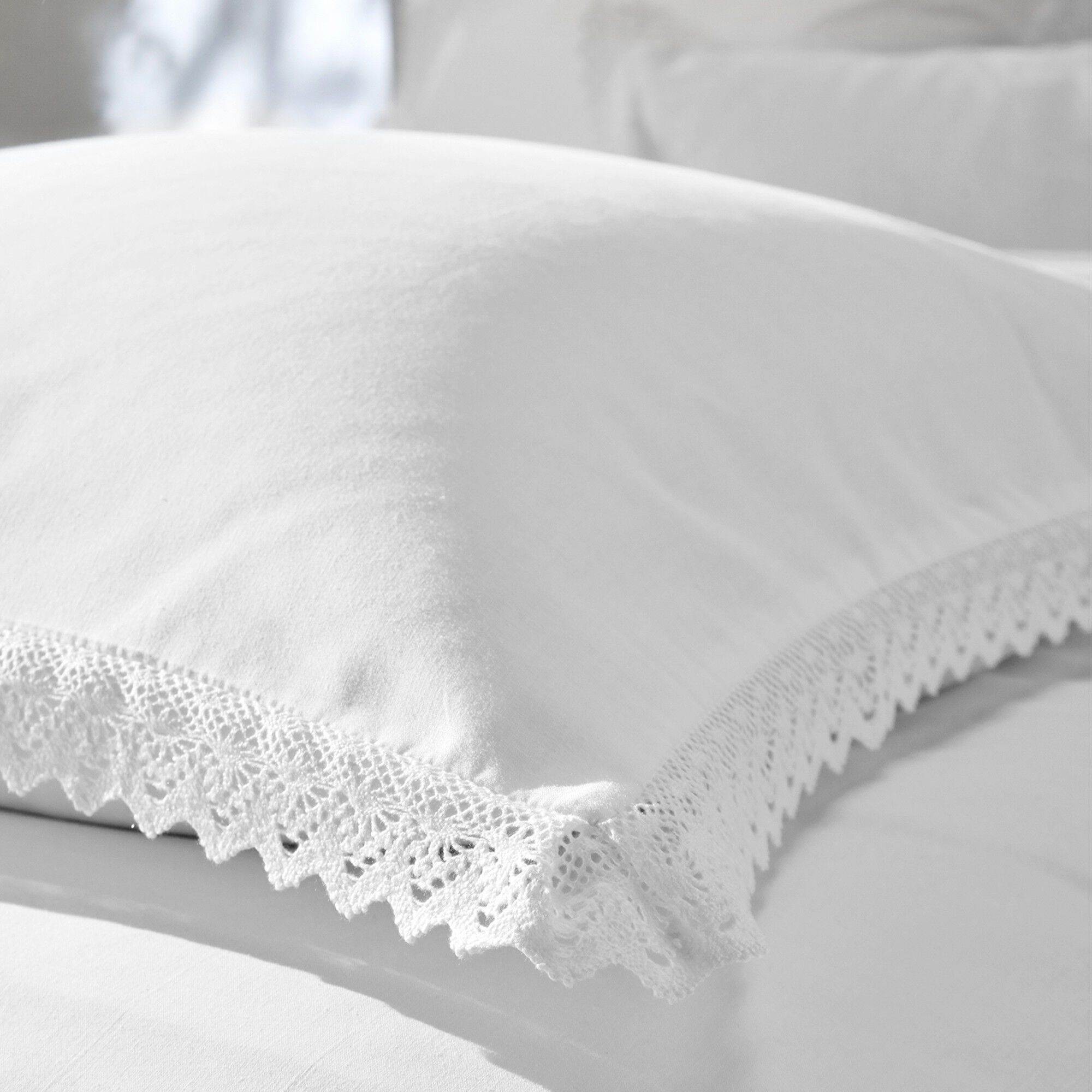 Linge de lit uni dentelle coton