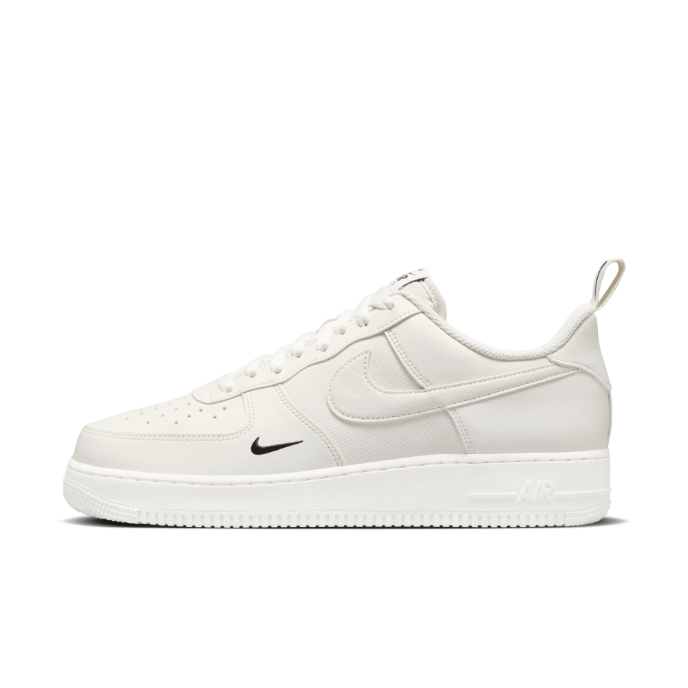 Nike Air Force 1 07 FZ4625-100 / pink