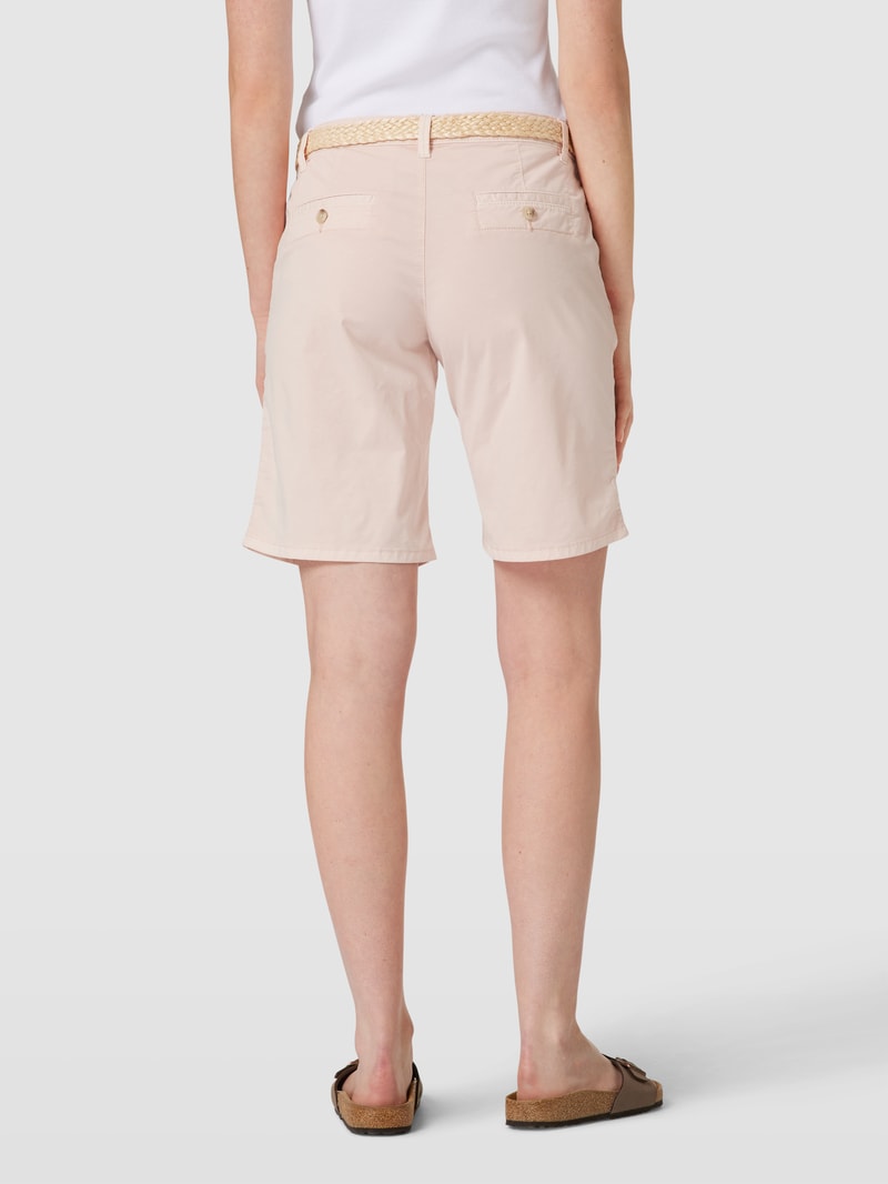 Shorts mit Gürtel in rosa