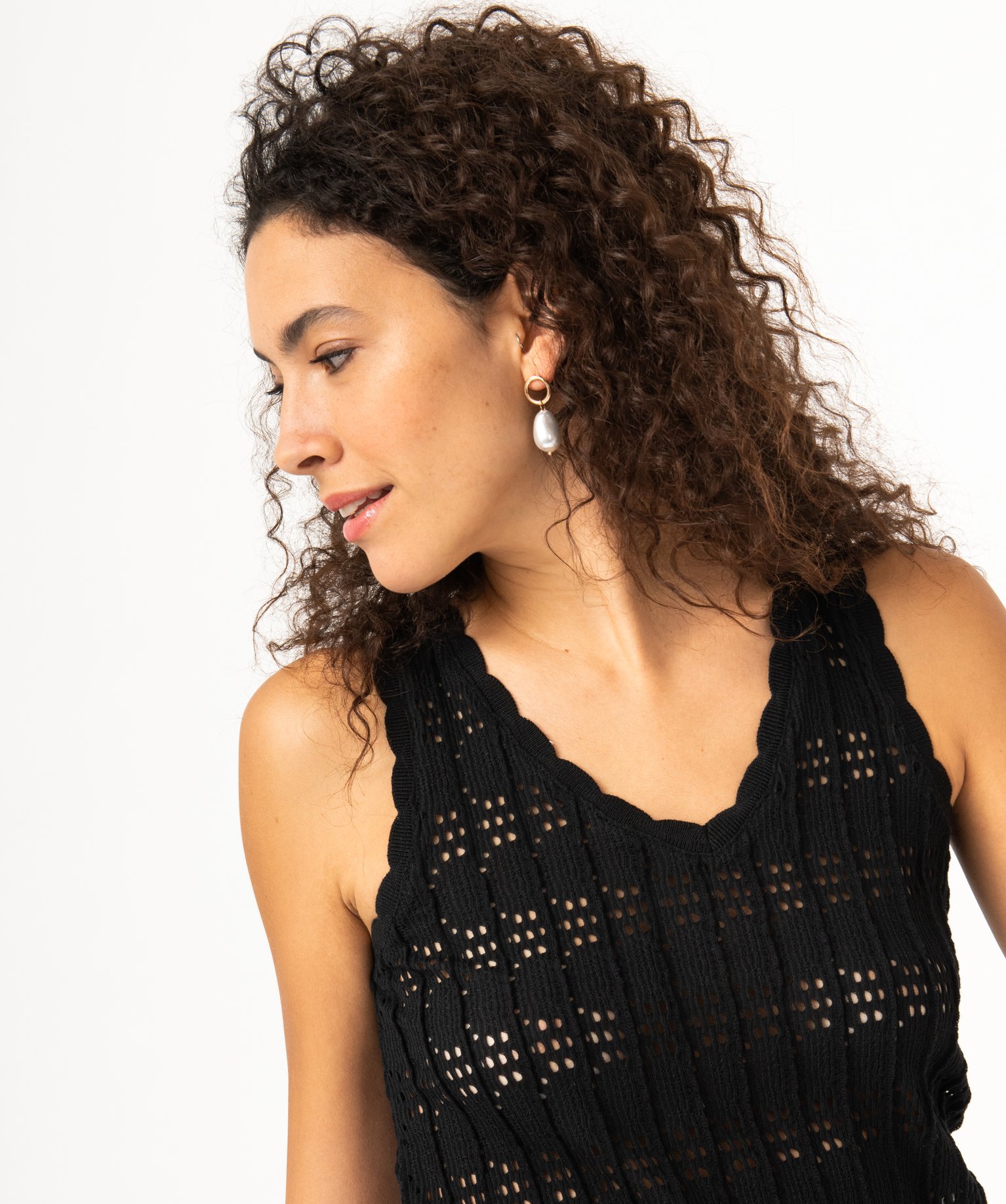 Débardeur ajouré avec emmanchures dentelées femme noir | GEMO
