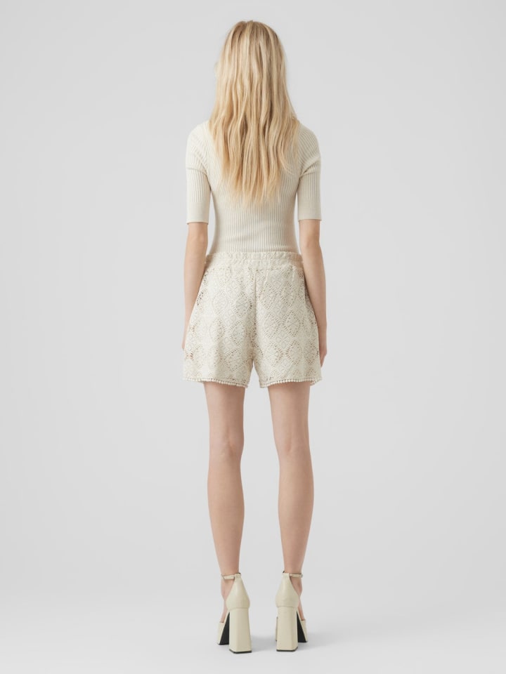 Vero Moda Shorts 'Maya' in Beige günstig kaufen