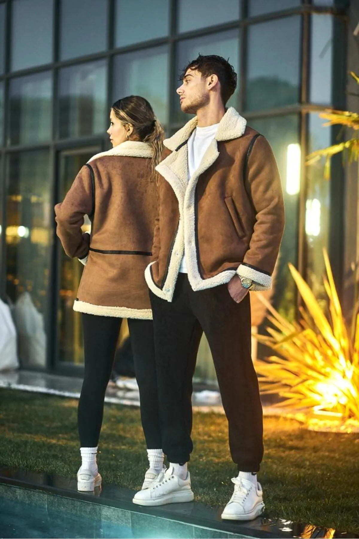 SONREİR  UNISEX-ULTRA-OVERSIZE-MANTEL MIT STICK-DETAIL