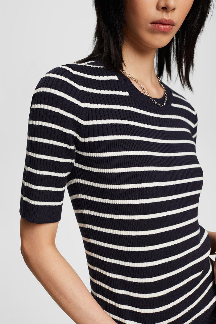 Gerippter Kurzarm-Pullover