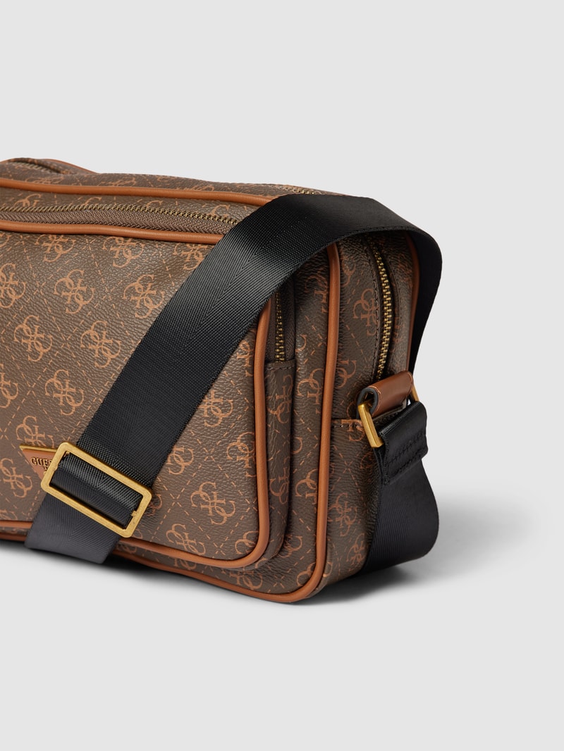 Umhängetasche mit Allover-Logo-Muster in cognac