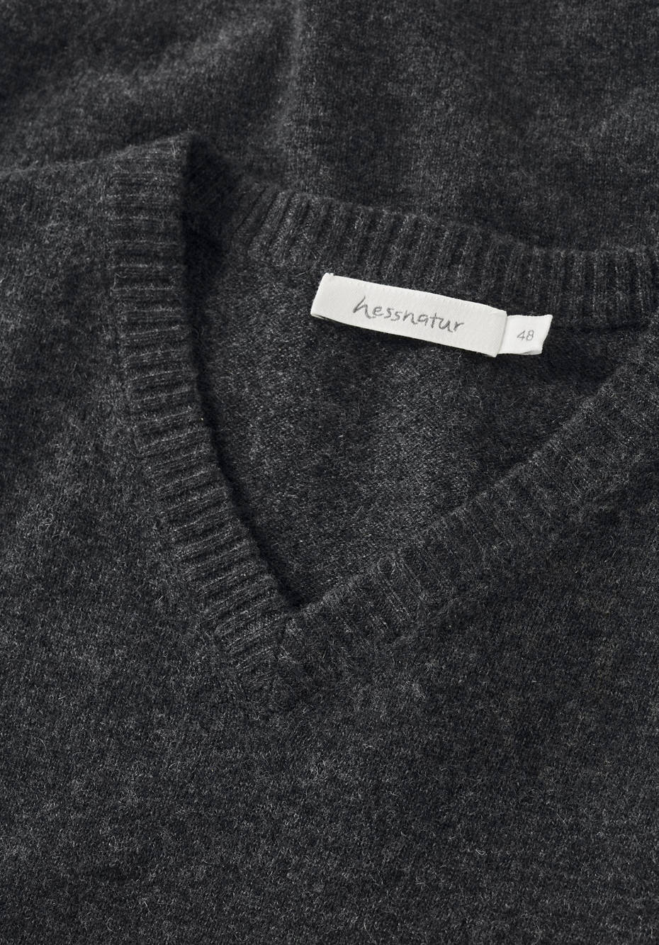 V-Pullover aus Schurwolle mit Kaschmir