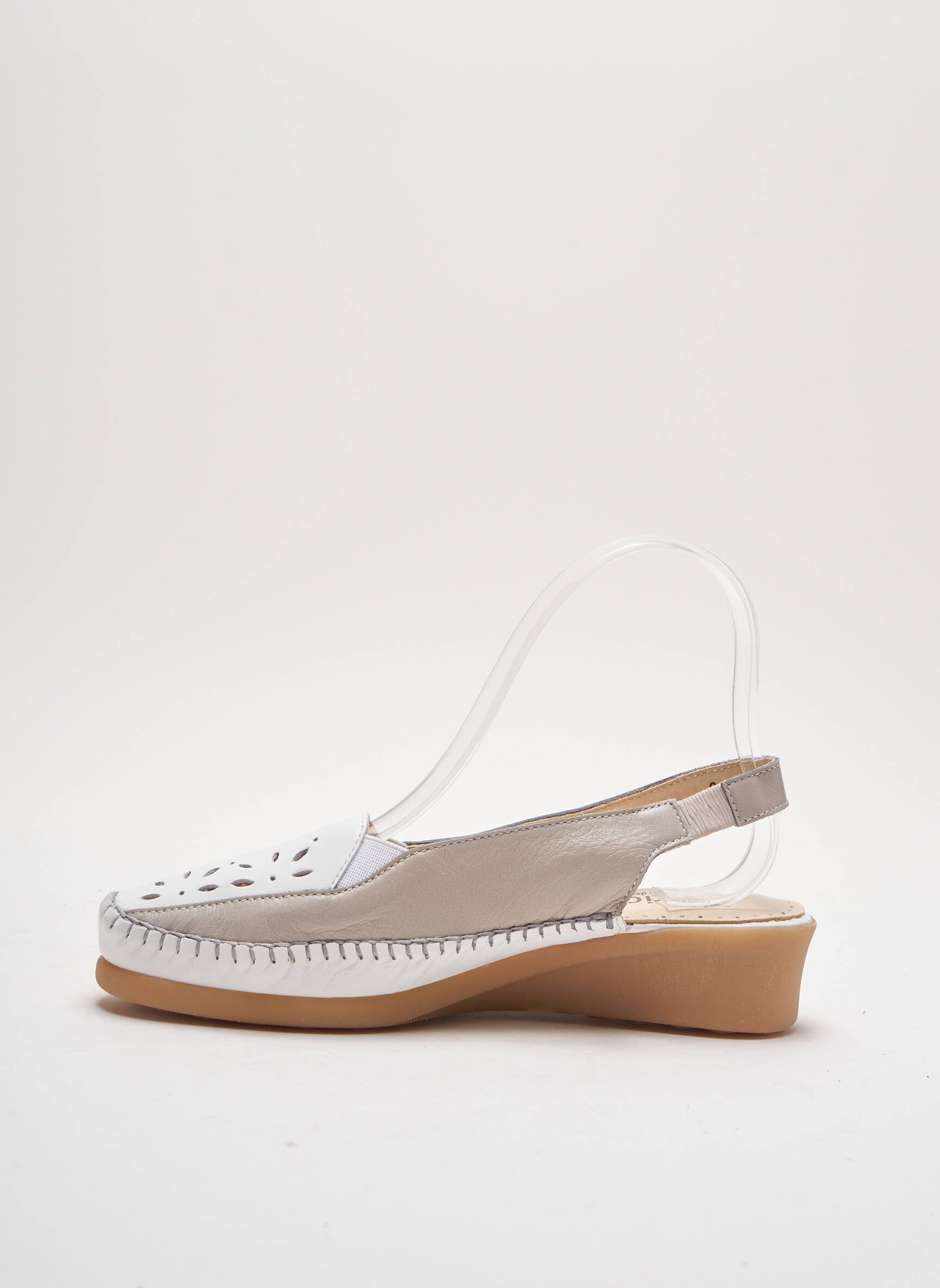 Hirica Sandales Nu Pieds Femme couleur blanc