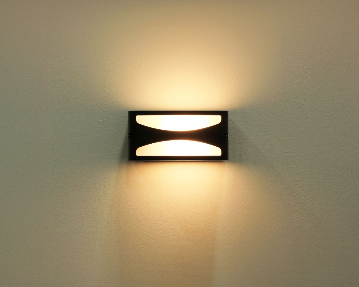 AGL Außenwandlampe Leipzig