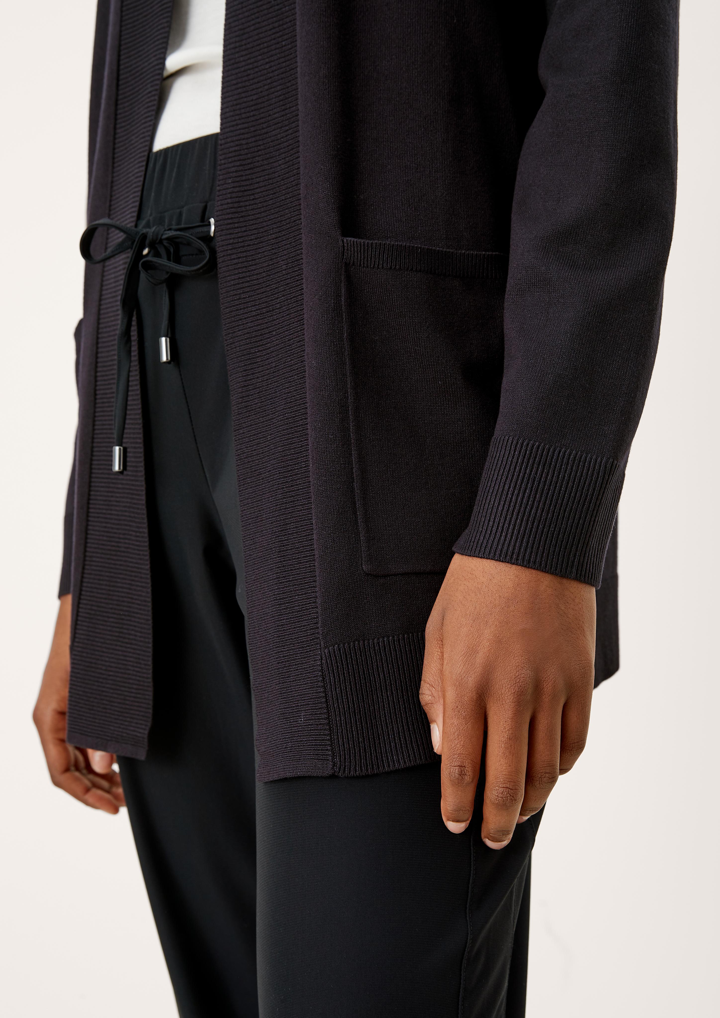 Cardigan aus Feinstrick  01.899.64.X047-9999
