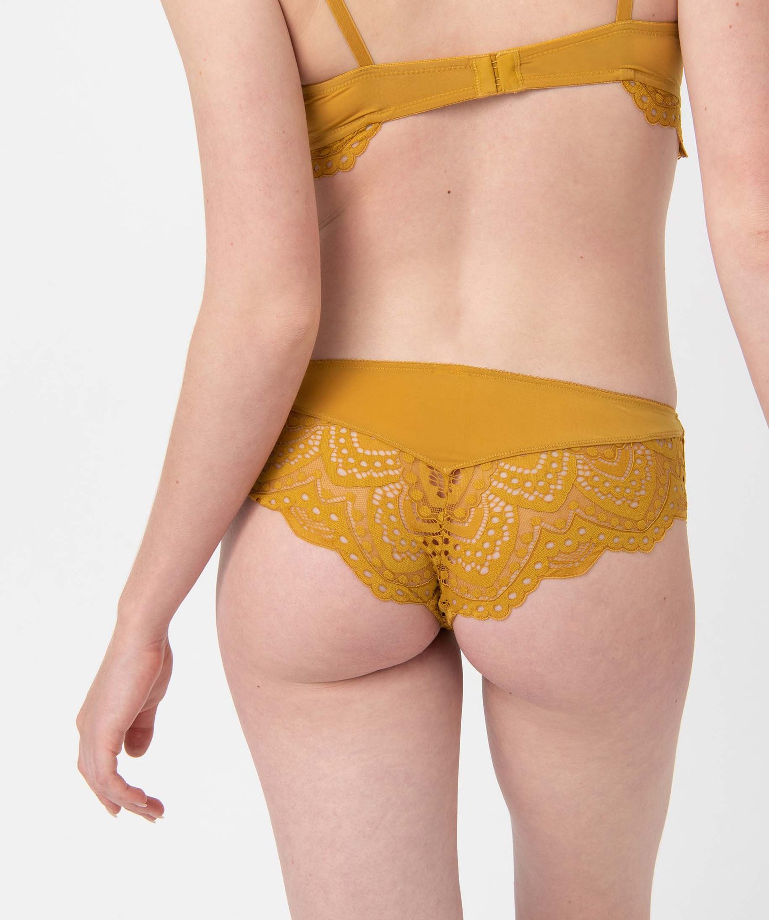 Shorty femme en microfibre et dentelle jaune | GEMO