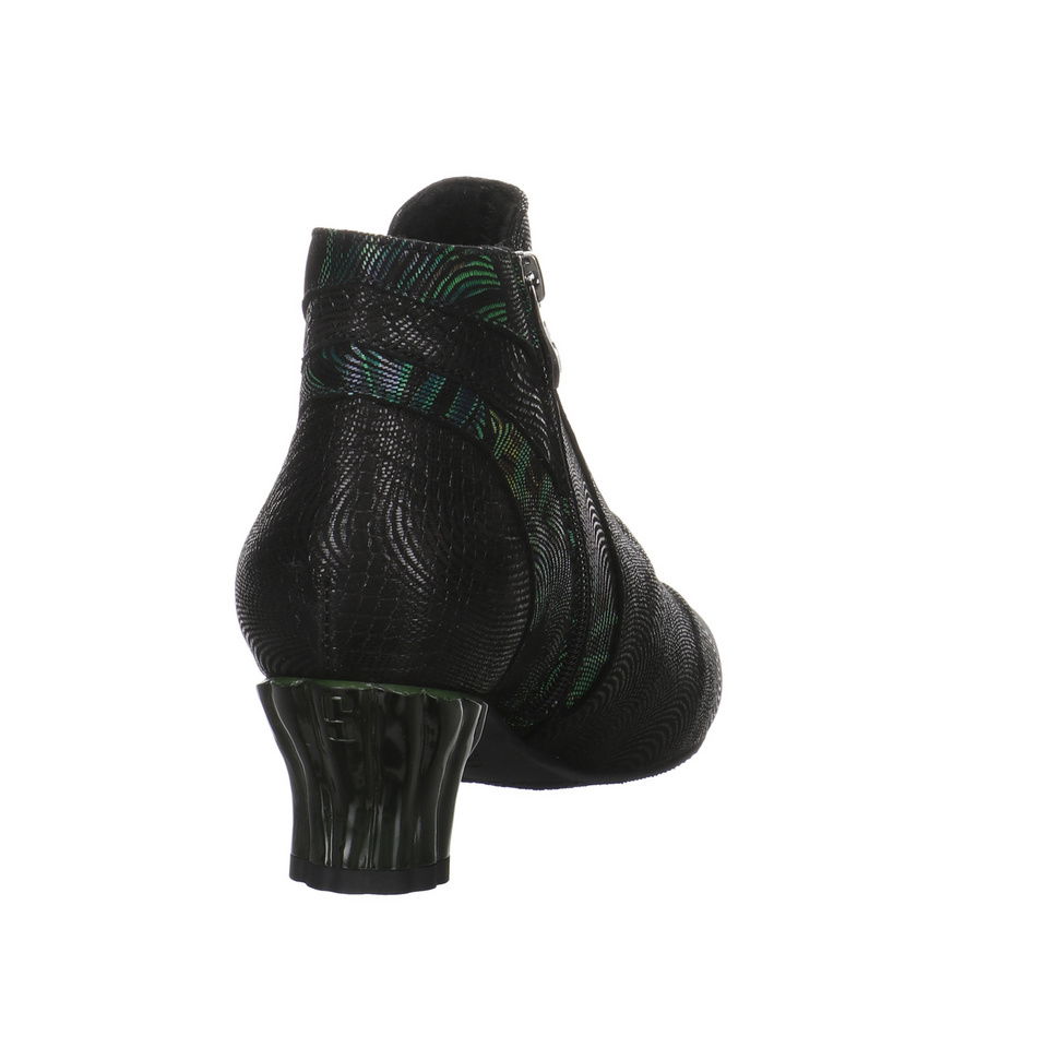 Simen Stiefelette