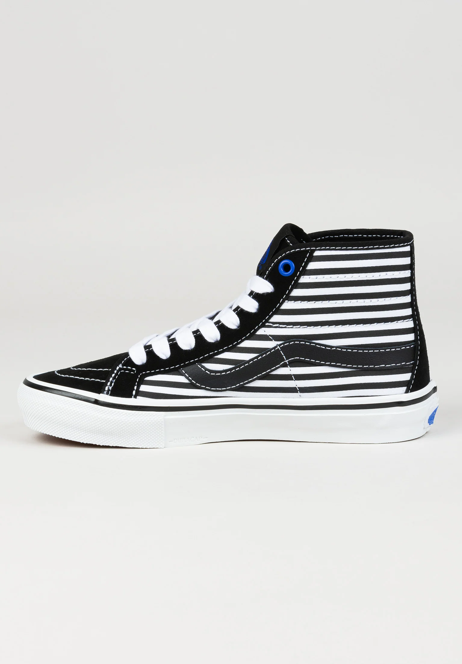MN Skate SK8-Hi Decon Breana Geering