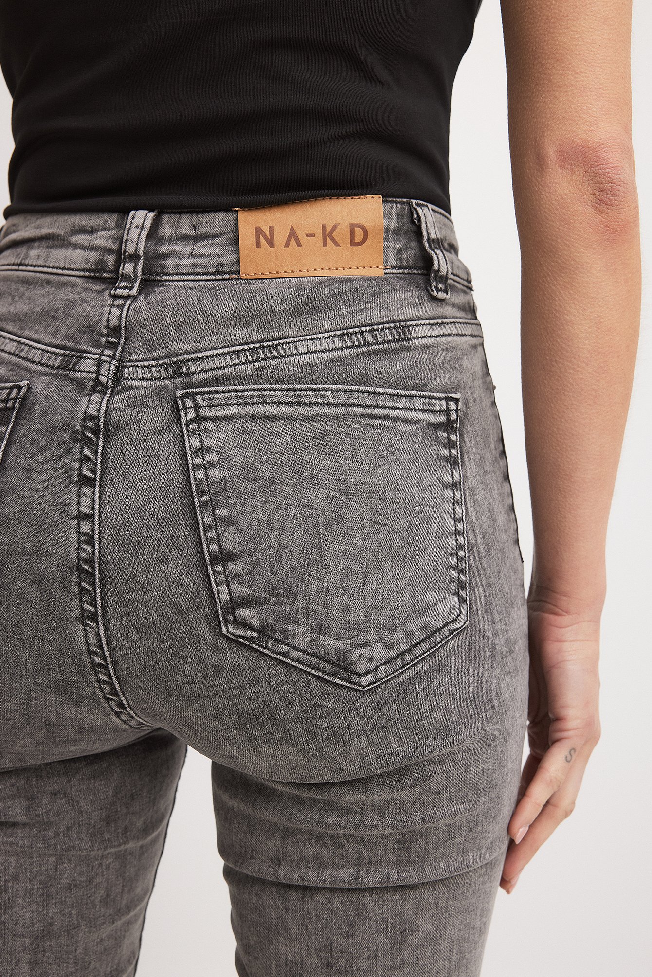 Skinny-Jeans mit Stretchanteil und hoher Taille