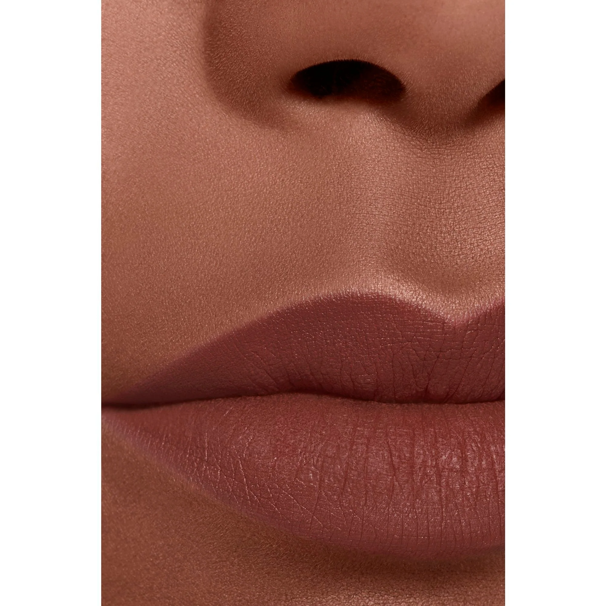 ROUGE ALLURE LIQUID VELVET - EL LABIAL MATTE FLUIDO DE ULTRA LARGA DURACIÓN E INTENSO
