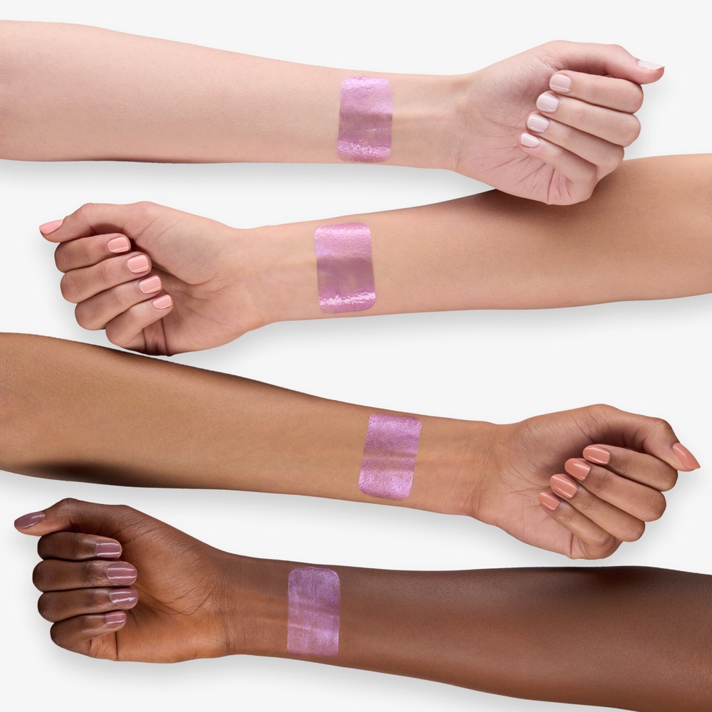 essence ELECTRIC GLOW COLOUR CHANGING LIP & CHEEK OIL huile lèvres et joues Blush