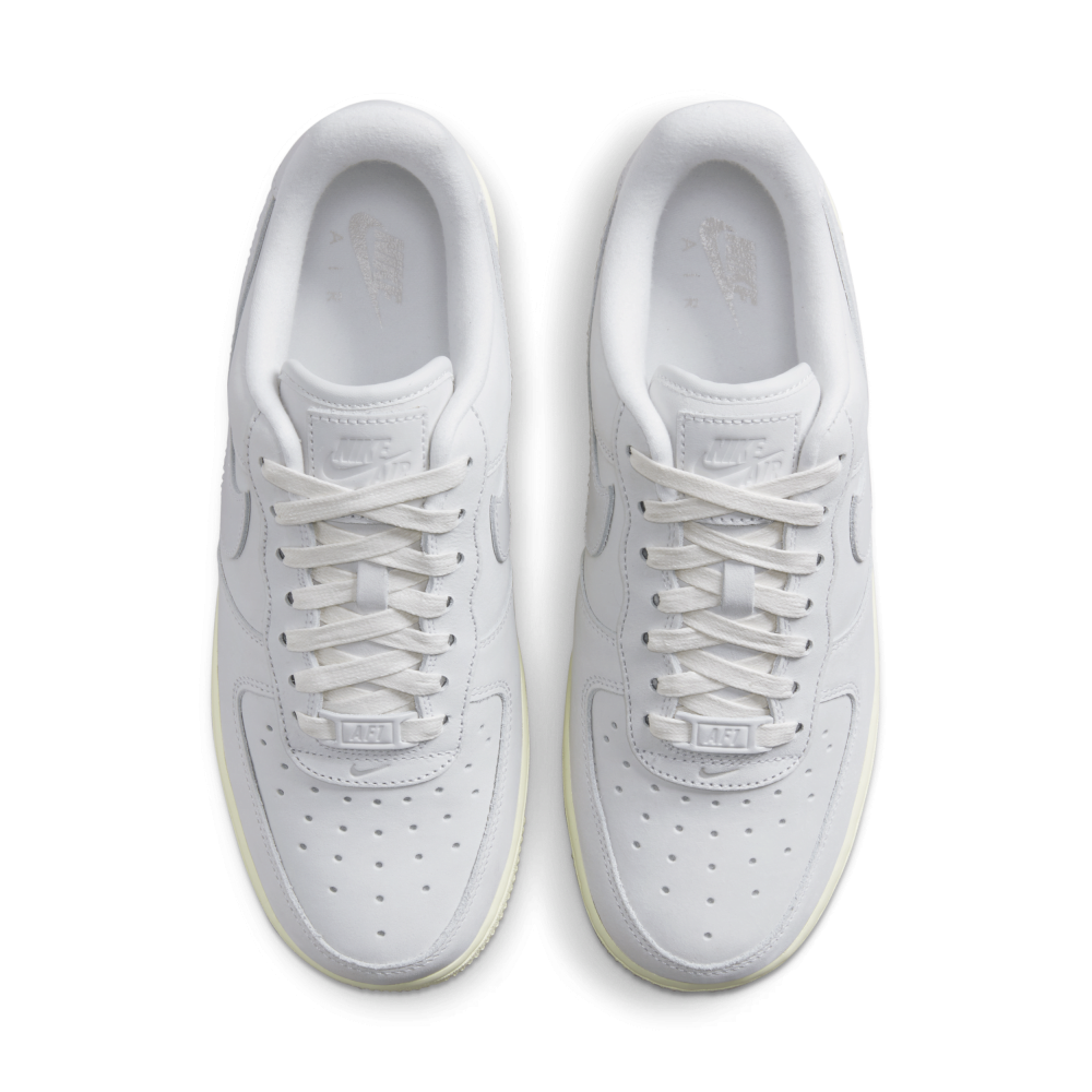 Nike Air Force 1 Premium DR9503-100 / weiss