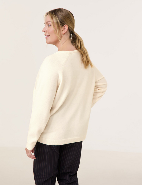 Wärmender Basic Pullover mit V-Ausschnitt