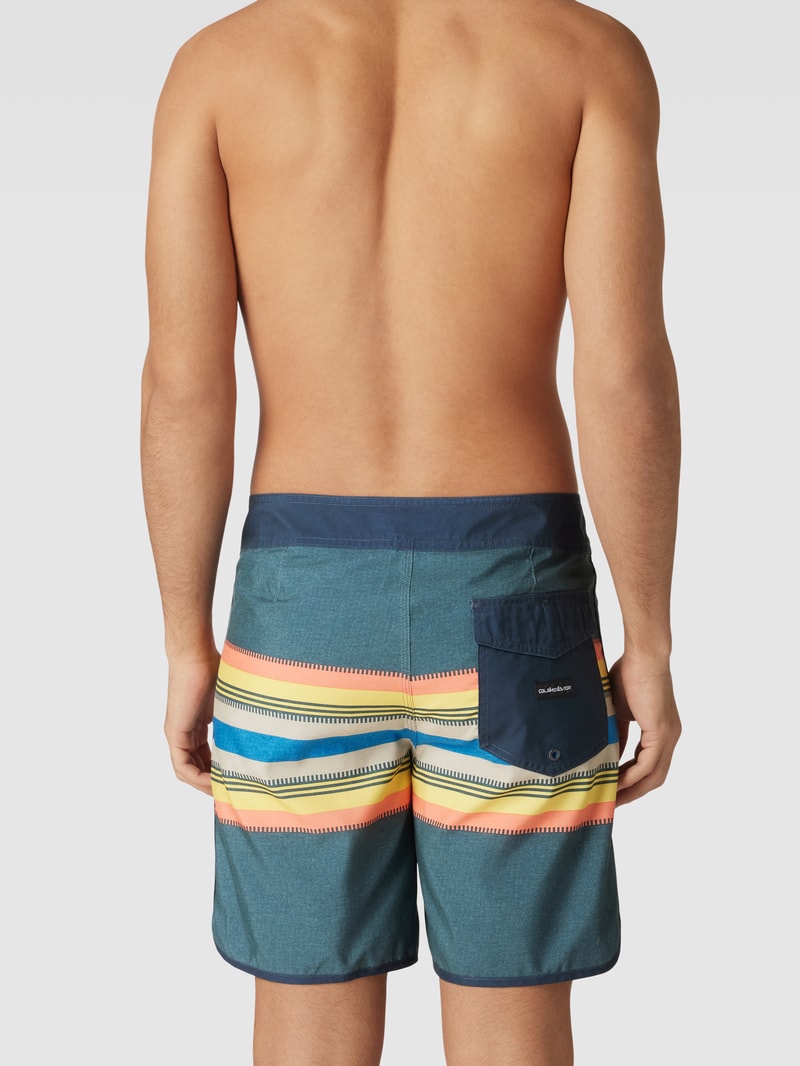 Badehose mit Streifenmuster Modell 'EVERYDAY SCALLOP' in marineblau