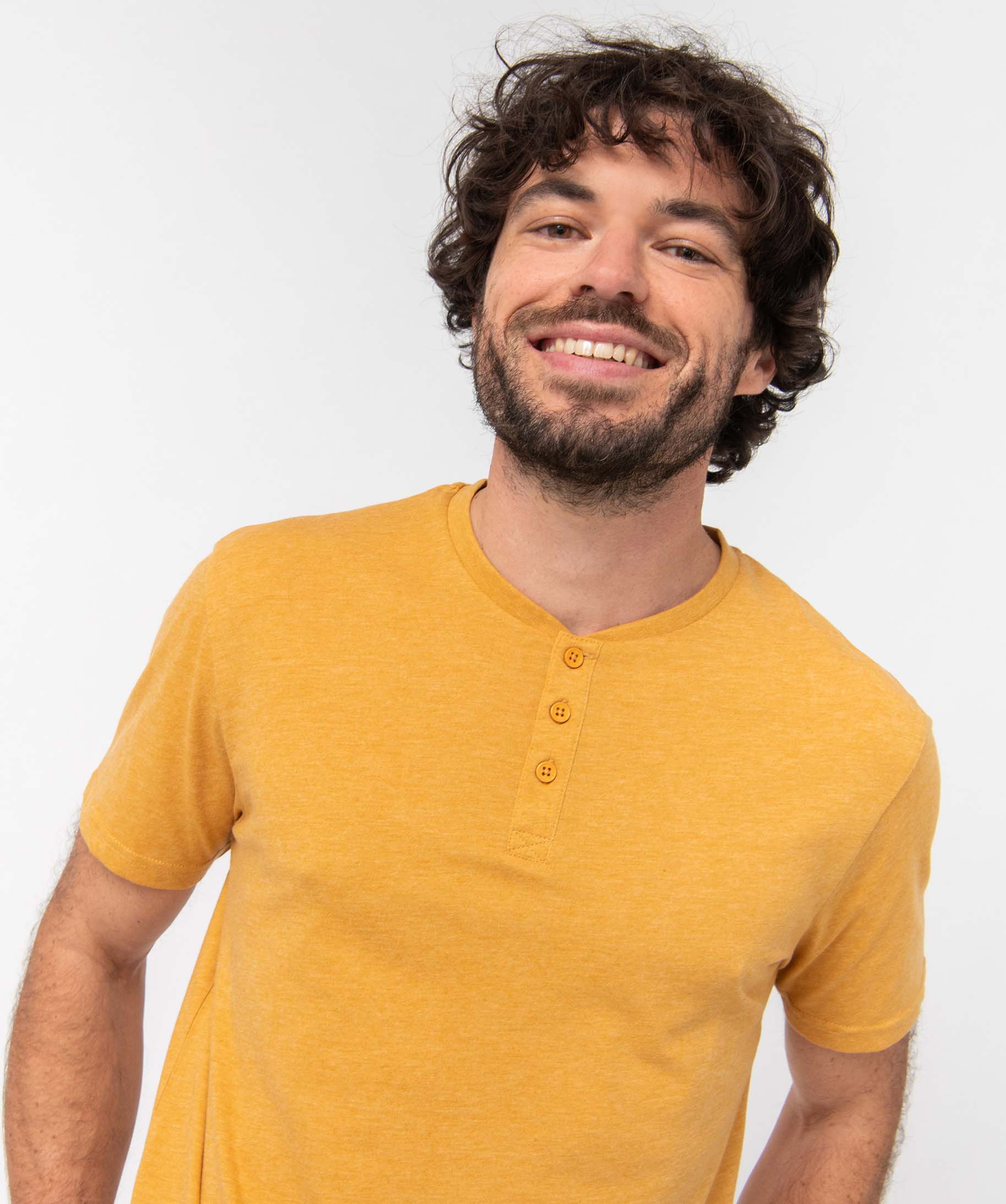 Tee-shirt homme col tunisien à manches courtes jaune | GEMO