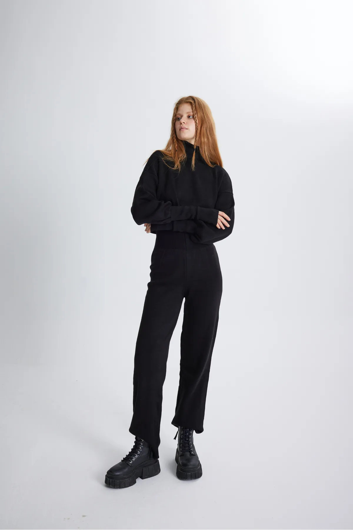 HOLLY LOLLY  Bottom Top Strickwaren Thinky Suit Schwarz